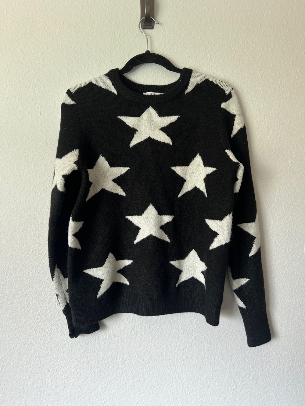 THML Star Sweater Black and White